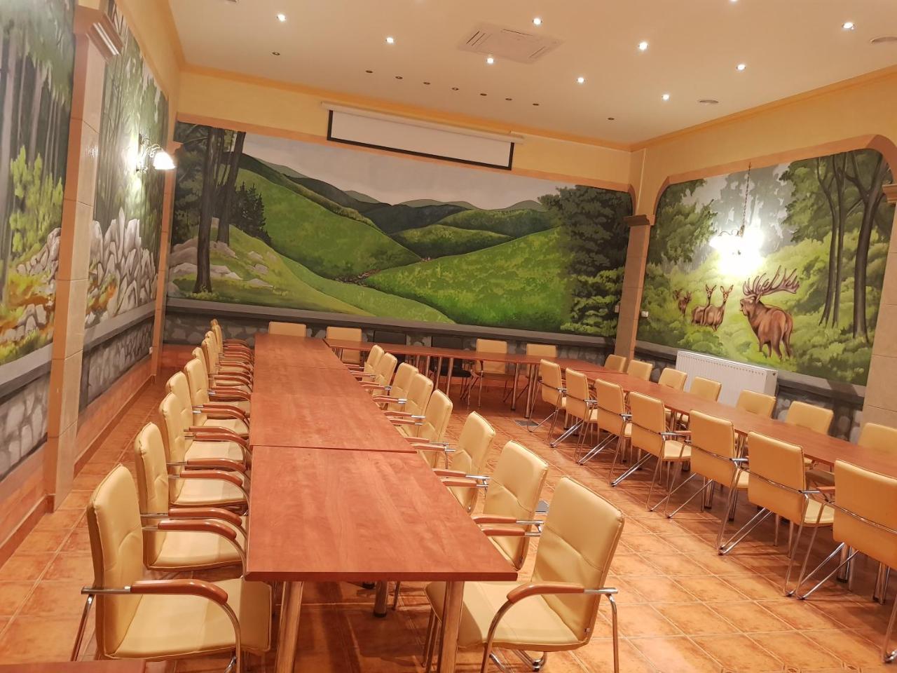 Ezuestfenyo Hotel Telkibánya Exterior foto